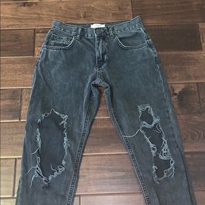 Forever 21 Low Waisted Ripped Girlfriend Jeans